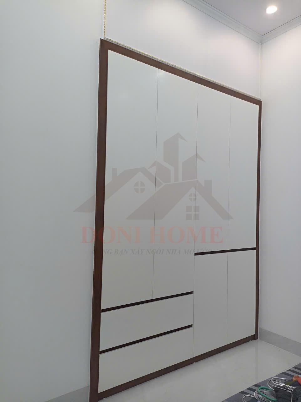 Tủ quần áo âm tường mẫu không tay năm TA06